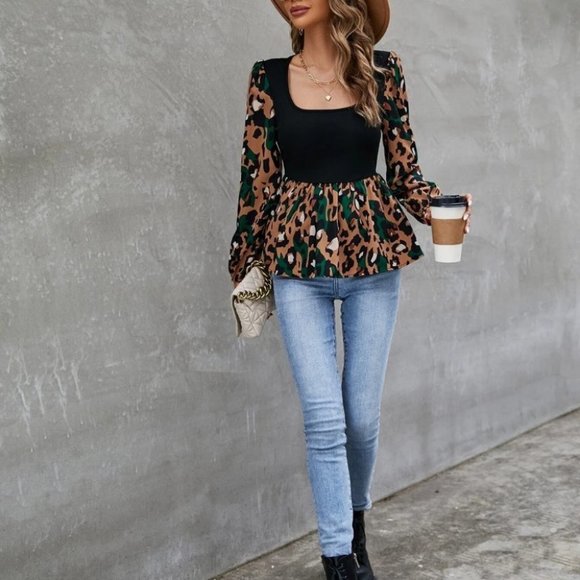 animal Print Lantern Sleeve Peplum Top - Picture 2 of 5